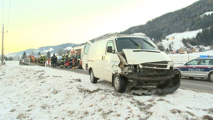 VU auf der Öblarner Landesstraße