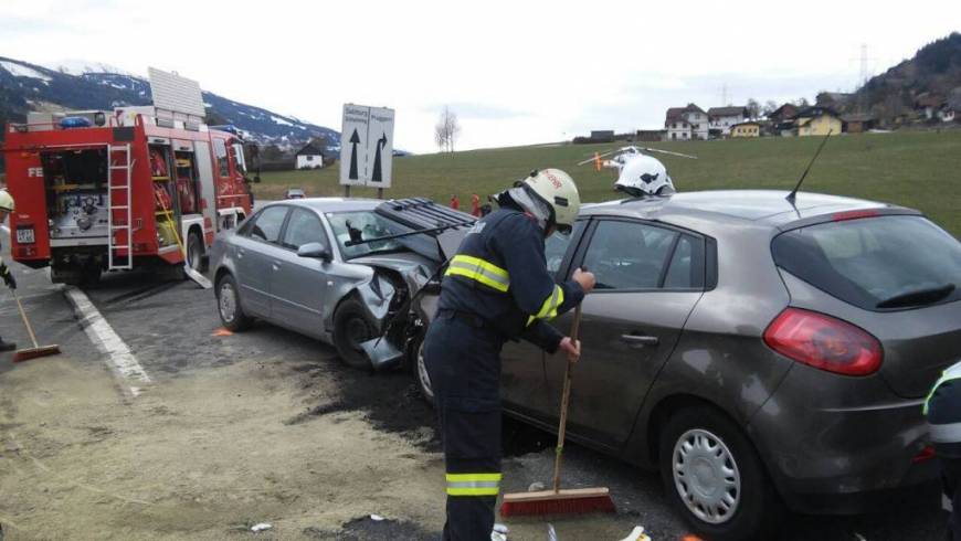 Verkehrsunfall auf B320