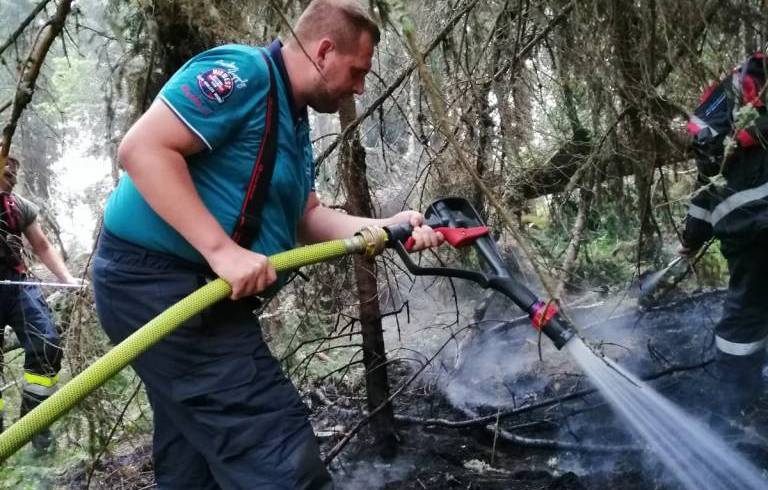 Waldbrand auf der Gumpen