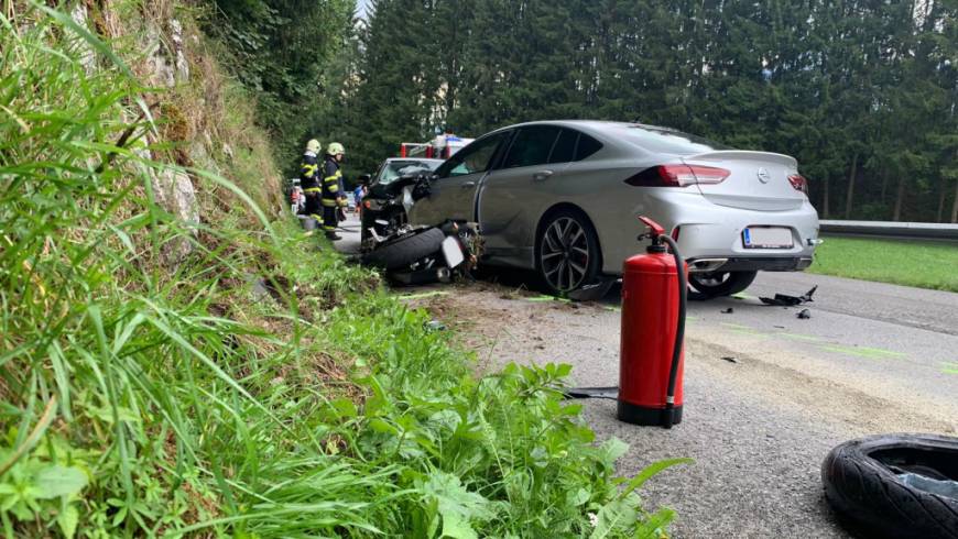 Motorradunfall auf der L704