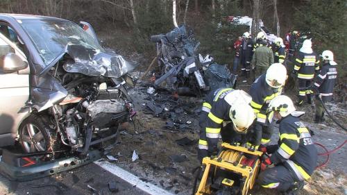 Verkehrsunfall-Niederöblarn-2011_6.jpg